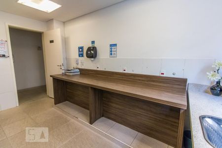 Casa para alugar com 48m², 1 quarto e 1 vaga Casa para alugar com 48m², 1 quarto e 1 vagaÁrea Comum - Lavanderia