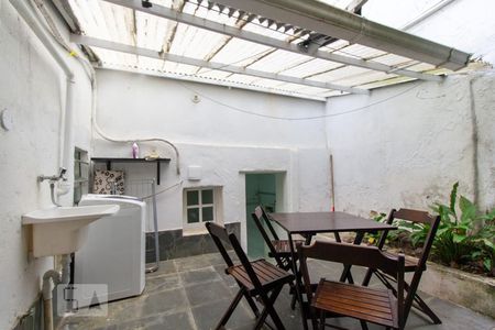 Casa para alugar com 90m², 2 quartos e sem vagaÁrea de Serviço