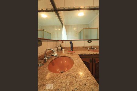 Casa para alugar com 400m², 3 quartos e 5 vagasBanheiro da Suíte 3