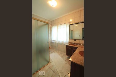 Casa para alugar com 400m², 3 quartos e 5 vagasBanheiro da Suíte 3