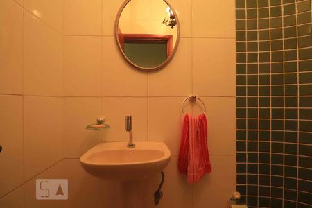 Casa para alugar com 400m², 3 quartos e 5 vagasLavabo