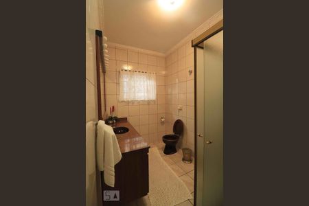 Casa para alugar com 400m², 3 quartos e 5 vagasBanheiro da Suíte 1