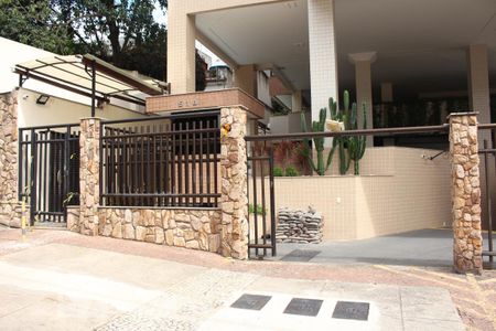 Fachada do Condomínio de apartamento para alugar com 2 quartos, 86m² em Freguesia (jacarepaguá), Rio de Janeiro