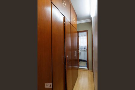 Casa à venda com 202m², 3 quartos e 3 vagasCloset