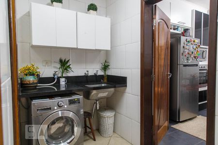 Casa à venda com 202m², 3 quartos e 3 vagasÁrea de Serviço