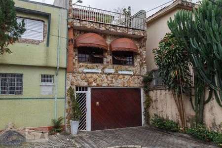 Casa à venda com 202m², 3 quartos e 3 vagasFachada