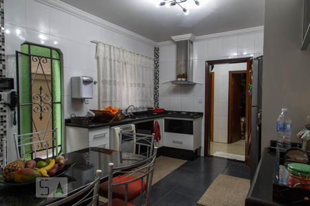 Casa à venda com 202m², 3 quartos e 3 vagasCozinha