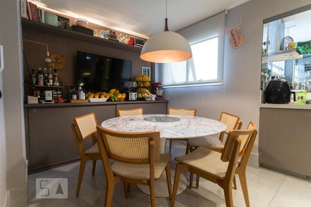 Apartamento à venda com 90m², 3 quartos e 1 vagaCopa