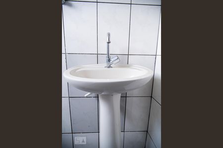 Banheiro de kitnet/studio para alugar com 1 quarto, 25m² em Jardim Japão, São Paulo