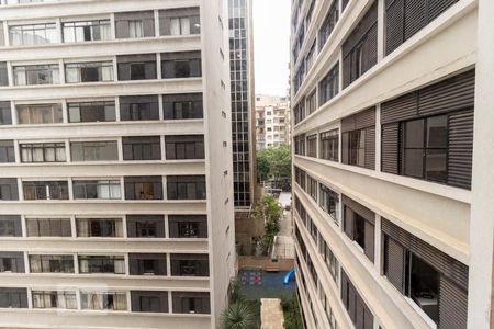 Sala de apartamento para alugar com 2 quartos, 80m² em Cerqueira César, São Paulo