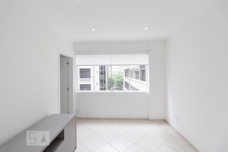 Sala de apartamento para alugar com 2 quartos, 80m² em Cerqueira César, São Paulo