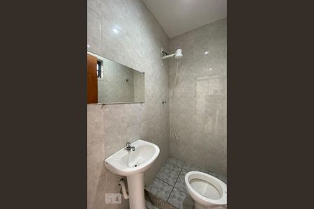 Casa para alugar com 90m², 2 quartos e sem vagaBanheiro