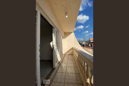 Casa para alugar com 90m², 2 quartos e sem vagaVaranda