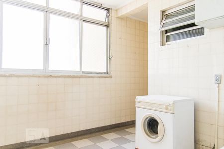 Apartamento para alugar com 175m², 3 quartos e 1 vagaÁrea de Serviço