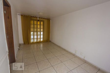 Sala de apartamento para alugar com 2 quartos, 45m² em Taquara, Rio de Janeiro