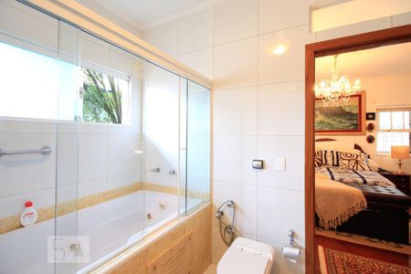 Casa à venda com 350m², 3 quartos e 4 vagasBanheiro 3