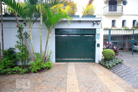 Casa à venda com 350m², 3 quartos e 4 vagasFachada