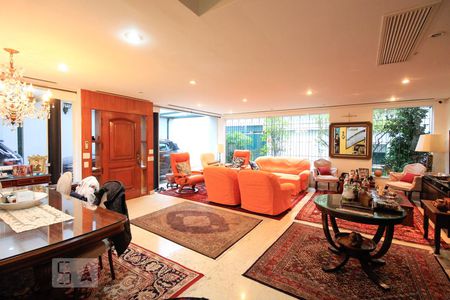 Sala de casa à venda com 3 quartos, 350m² em Planalto Paulista, São Paulo