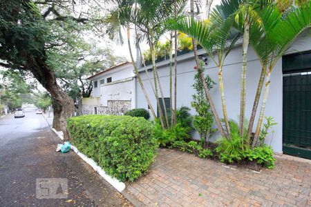 Casa à venda com 350m², 3 quartos e 4 vagasFachada