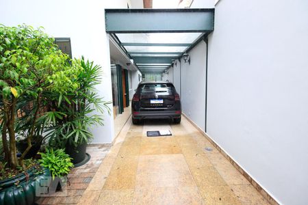 Casa à venda com 350m², 3 quartos e 4 vagasGaragem