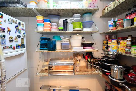 Casa à venda com 350m², 3 quartos e 4 vagasDespensa