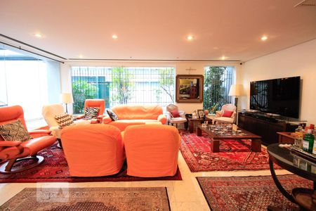 Sala de casa à venda com 3 quartos, 350m² em Planalto Paulista, São Paulo