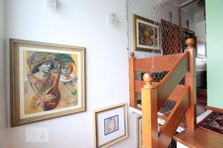 Casa à venda com 350m², 3 quartos e 4 vagasCorredor