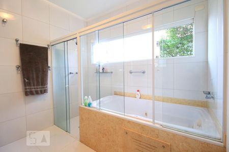Casa à venda com 350m², 3 quartos e 4 vagasBanheiro 3