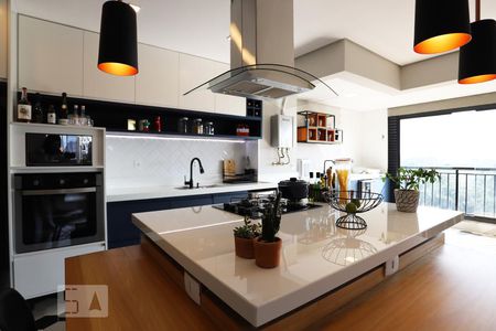 Apartamento à venda com 77m², 2 quartos e 2 vagasCozinha