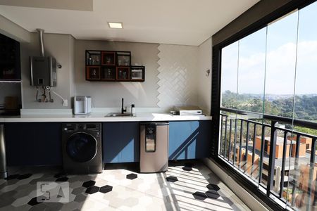 Sala de apartamento à venda com 2 quartos, 77m² em Alphaville Empresarial, Barueri