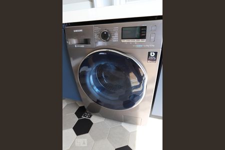 Apartamento à venda com 77m², 2 quartos e 2 vagasÁrea de serviço