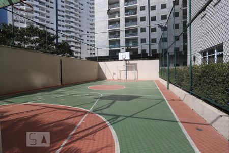Apartamento à venda com 77m², 2 quartos e 2 vagasQuadra esportiva 1