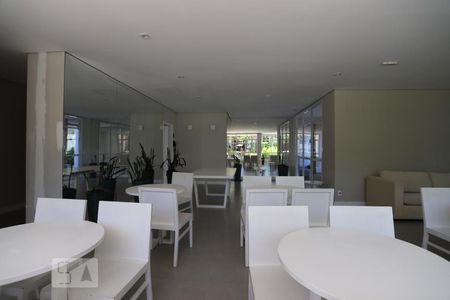 Apartamento à venda com 77m², 2 quartos e 2 vagasSalão de festas