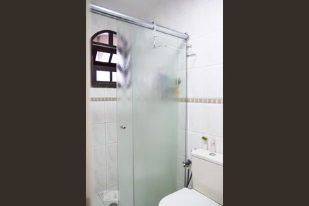Banheiro da Suíte de casa à venda com 3 quartos, 180m² em Campestre, Santo André