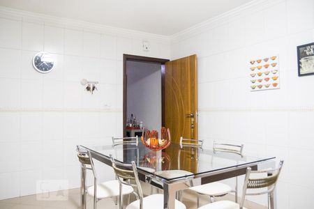 Casa à venda com 180m², 3 quartos e 2 vagasCozinha