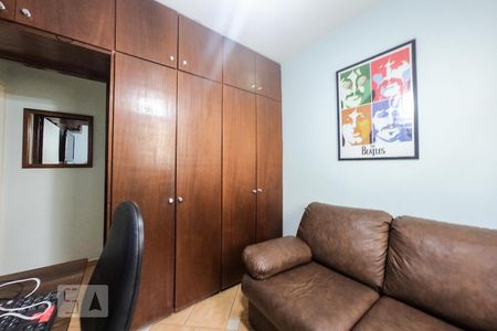 Casa à venda com 180m², 3 quartos e 2 vagasQuarto 2