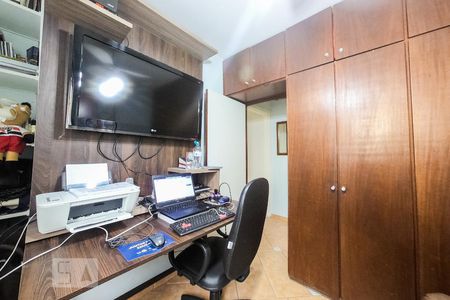 Casa à venda com 180m², 3 quartos e 2 vagasQuarto 2