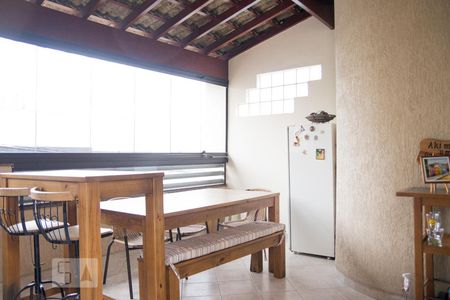 Casa à venda com 180m², 3 quartos e 2 vagasVaranda