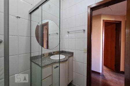 Casa à venda com 150m², 3 quartos e 2 vagas Casa à venda com 150m², 3 quartos e 2 vagasBanheiro Social