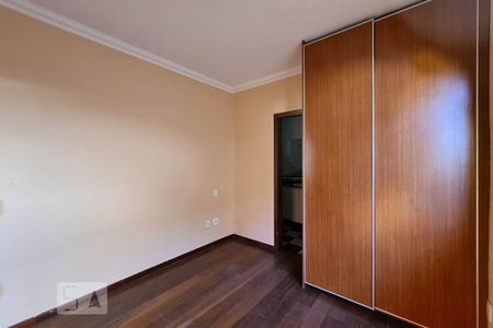 Casa à venda com 150m², 3 quartos e 2 vagas Casa à venda com 150m², 3 quartos e 2 vagasSuíte