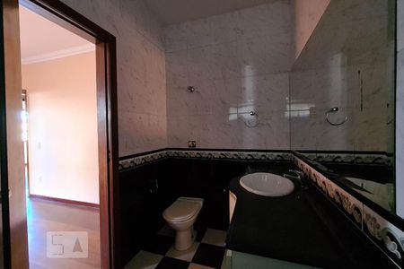 Casa à venda com 150m², 3 quartos e 2 vagas Casa à venda com 150m², 3 quartos e 2 vagasBanheiro Suíte