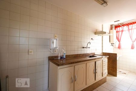 Apartamento para alugar com 74m², 3 quartos e 1 vaga Apartamento para alugar com 74m², 3 quartos e 1 vagaCozinha