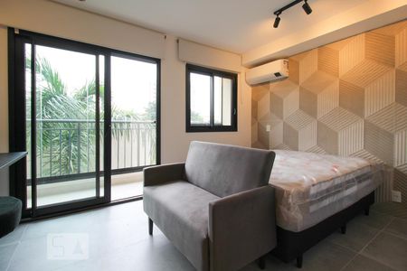Sala/Quarto  de kitnet/studio para alugar com 1 quarto, 26m² em Indianópolis, São Paulo