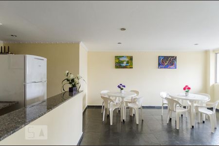 Apartamento à venda com 70m², 2 quartos e 1 vagaÁrea comum