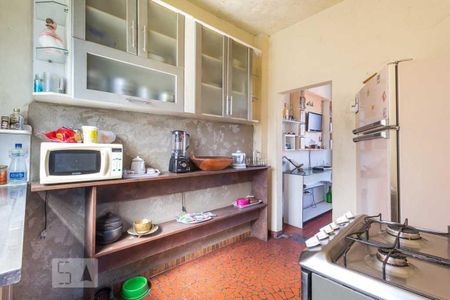 Casa à venda com 640m², 4 quartos e 10 vagasCozinha