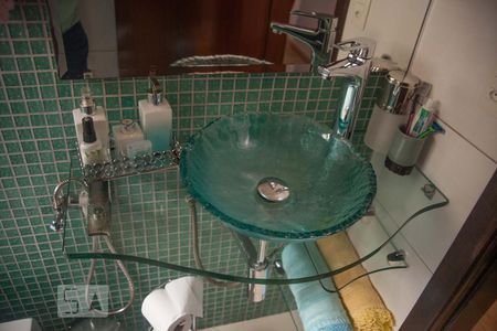 Casa à venda com 140m², 4 quartos e 2 vagasBanheiro Suite Master