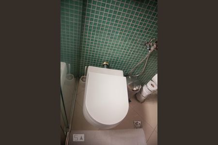 Casa à venda com 140m², 4 quartos e 2 vagasBanheiro Suite Master