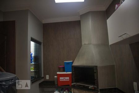 Casa à venda com 140m², 4 quartos e 2 vagasChurrasqueira