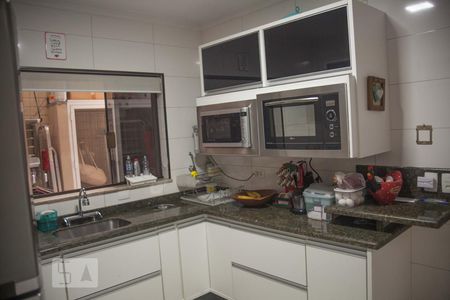 Casa à venda com 140m², 4 quartos e 2 vagasCozinha