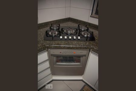 Casa à venda com 140m², 4 quartos e 2 vagasCozinha